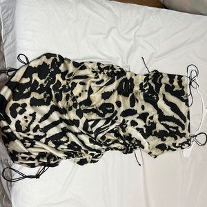 Fashion Nova - Satin Dress with Adjustable height